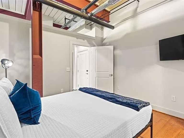 1261 Caroline St #111 — Photo 13