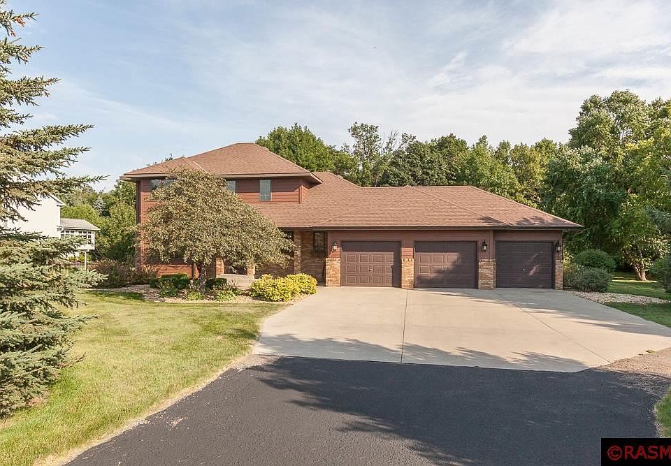 1st image of 164 Country Club Dr