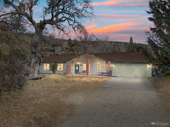 24500 Cub Ct, Tehachapi, CA 93561