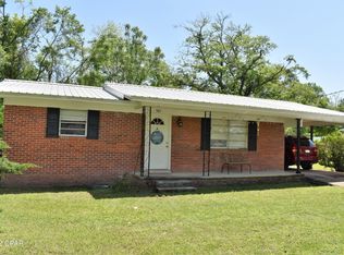 505 3rd St, Chipley, FL 32428