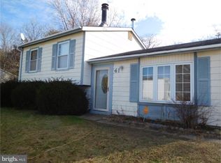 41 Jackson Ln, Sicklerville, NJ 08081