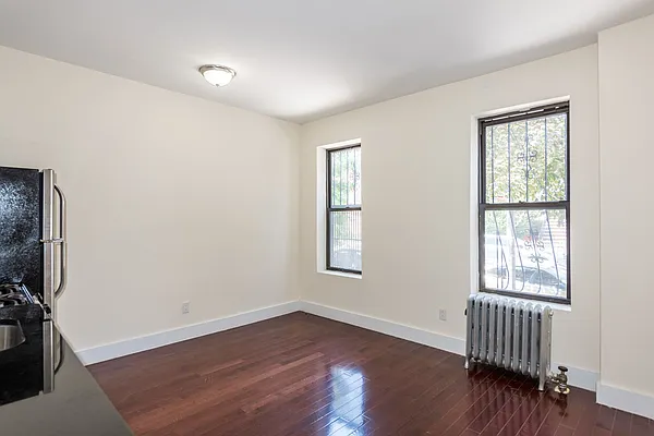 Rented by Nooklyn NYC LLC | media 31