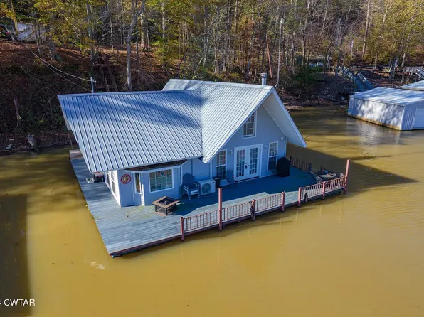 705 Perryville Rd, Parsons, TN 38363