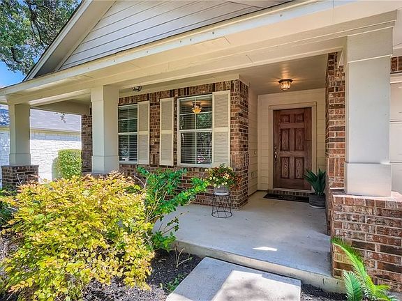 2nd image of 1953 Creek Crest Way