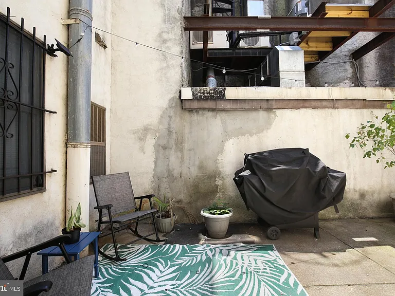 540 N 4th St #D — Photo 4