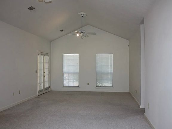 2nd image of 122 Brenhaven Blvd