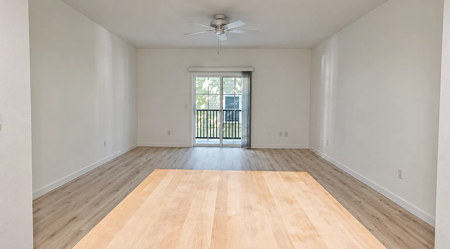 2 bed, 1.5 bath, 1050 sqft, $2,345 — Photo 1