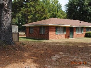 512 Messick Rd, Coushatta, LA 71019