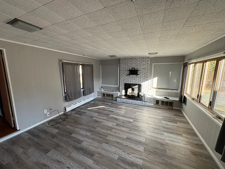 465 Hills St — Photo 20