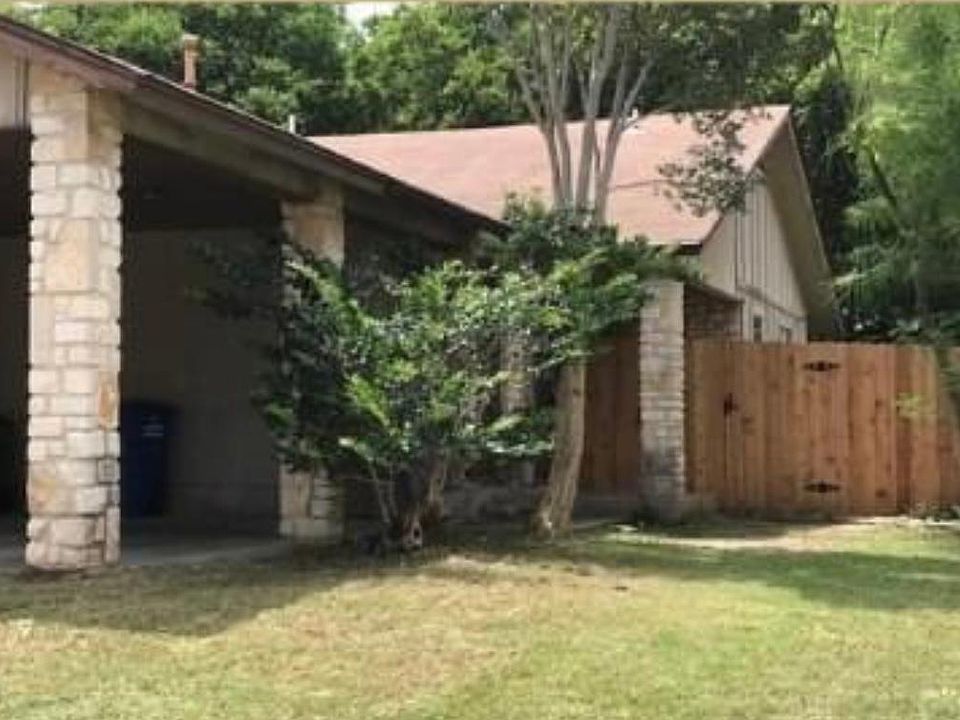 1st image of 806 Sirocco Dr #B