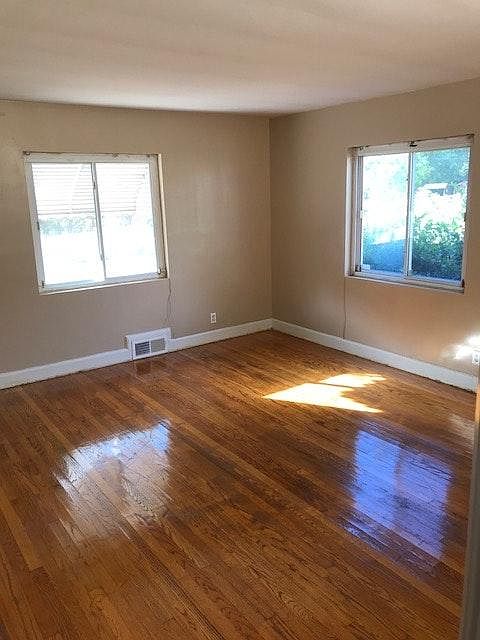 1st image of 328 McLean Ave