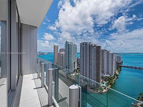 3rd image of 300 Biscayne Boulevard Way Unit 2906W