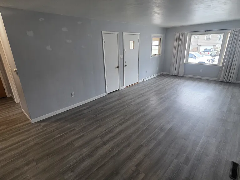 1512 Robeson Ave — Photo 3