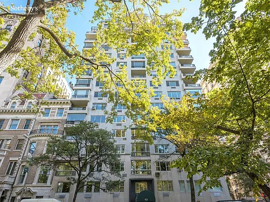 Rented by Sotheby's International Realty | media 23