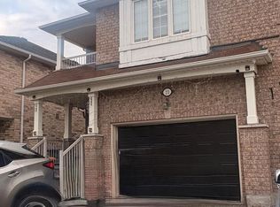 23 Capistro St, Brampton, ON L7A 3J2