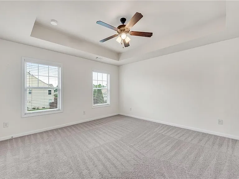 4920 Breezewood Cir — Photo 17