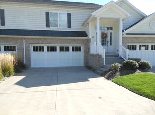 1394 Cascade Cir NW, Canton, OH 44708