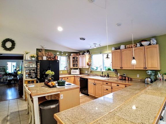 Plenty of counter space.
