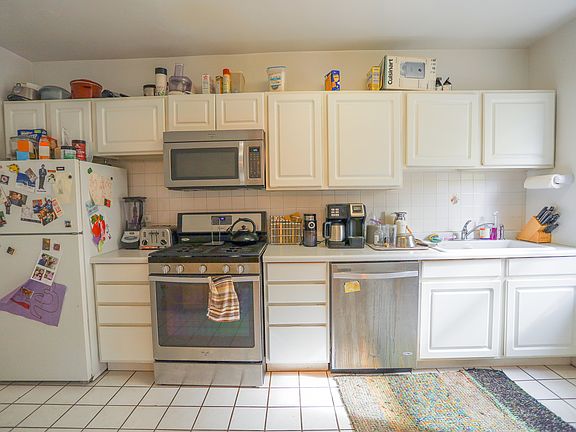 5th image of 4901 N Hermitage Ave #1S