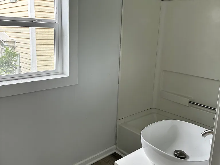 914 W Main St #1 — Photo 13