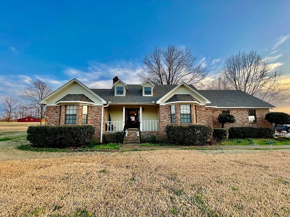 1st image of 990 Hebron Dr