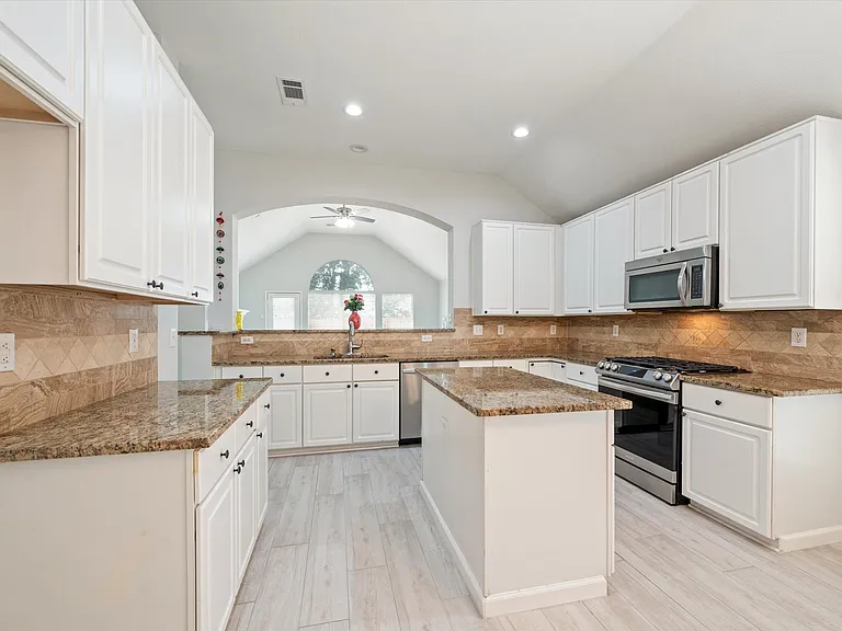 3517 Arbor Creek Ln — Photo 10