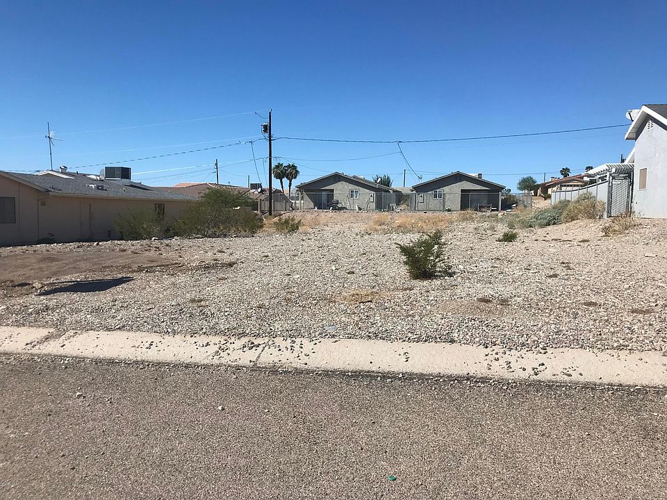 2nd image of 3033 Sombrero Dr Lot 27
