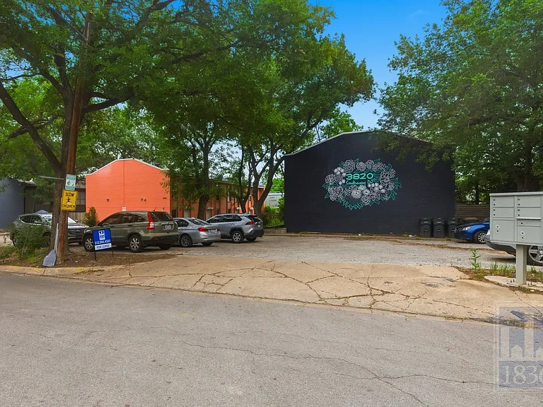 3820 Southway Dr #C — Photo 23