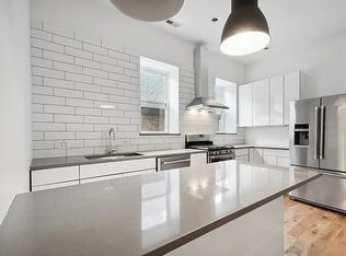 446 N Aberdeen St, Chicago, IL 60642