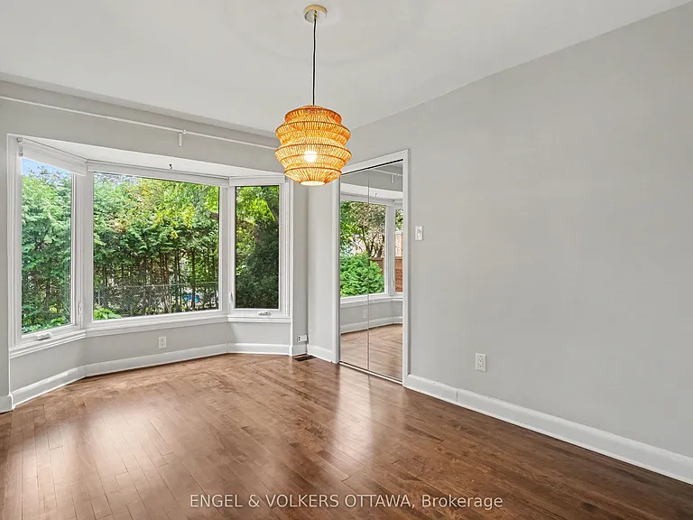 524 Penhill Ave — Photo 7