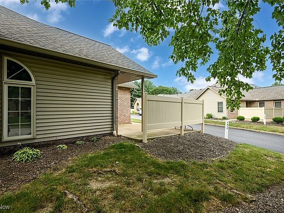 5th image of 1412 Tewksbury Cir #1C