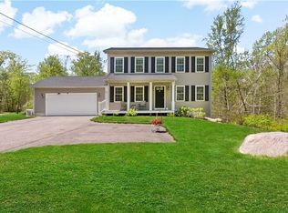 361 Tomaquag Rd, Ashaway, RI 02804