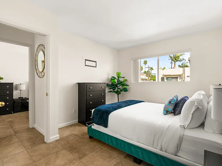 1030 Opal St #B — Photo 18