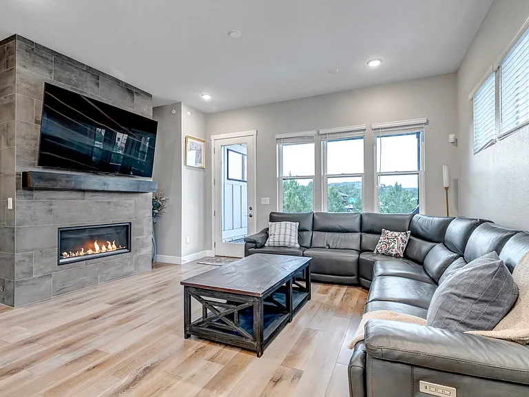 7015 Homeplace St — Photo 17