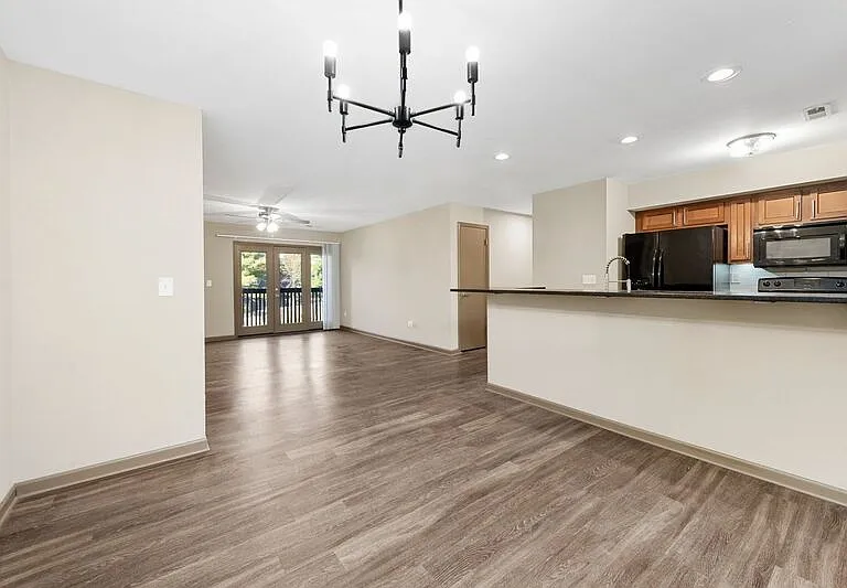 1317 Esic Dr #12 — Photo 3