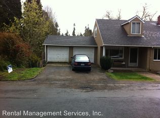 8824 SW Willow Ln, Portland, OR 97225