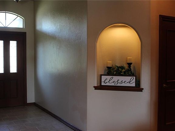 3rd image of 1712 NW 162nd Cir