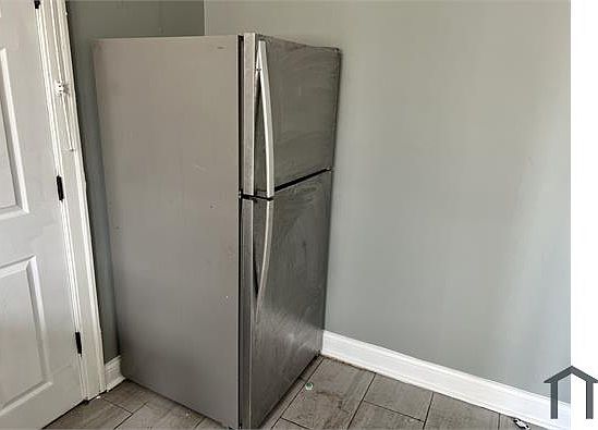 5th image of 8020 S Maryland Ave #3