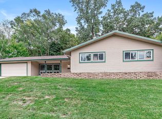 3312 Woodmont Dr, South Bend, IN