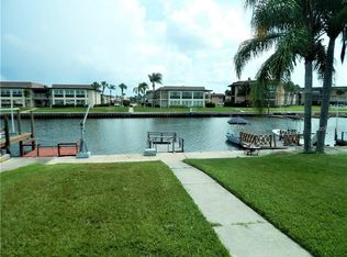4825 Floramar Ter, New Port Richey, FL 34652
