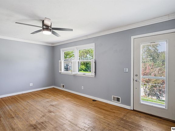 5th image of 1001 Scott St