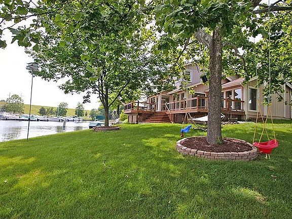 Yard large enough for a pool