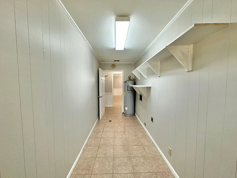 2448 Holly Ln — Photo 22