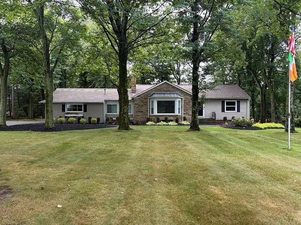 29126 Chardon Rd, Willoughby Hills, OH 44092
