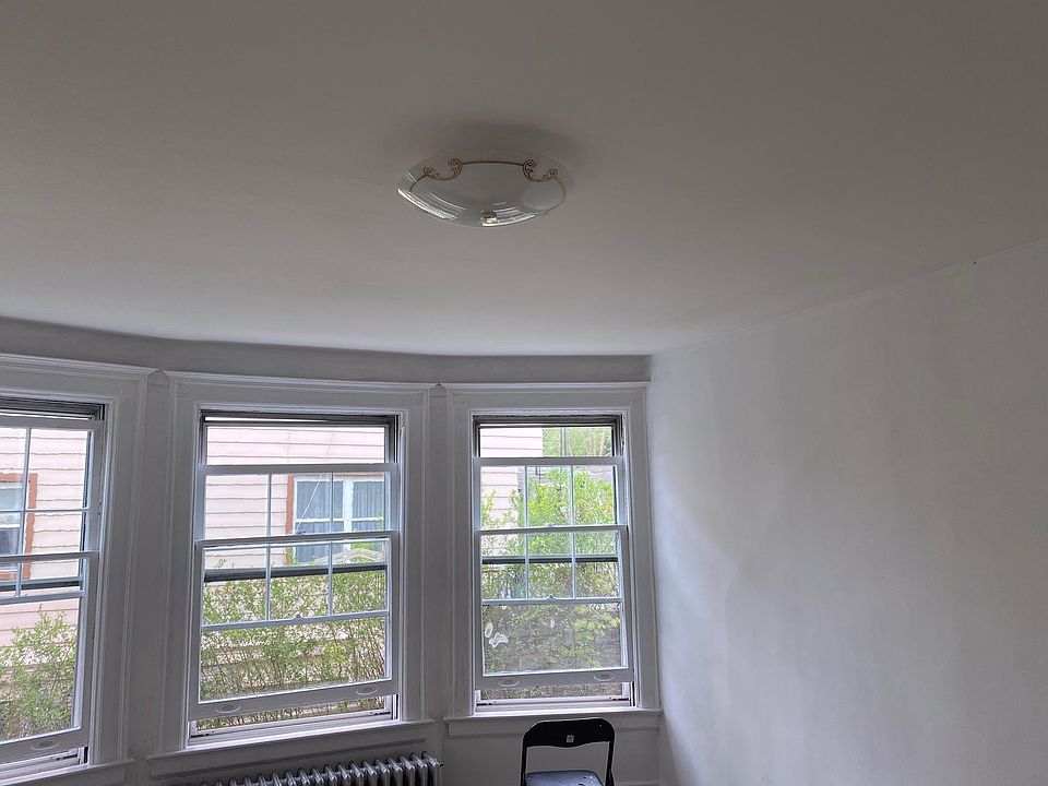 1st image of 27 Park Ave APT 3