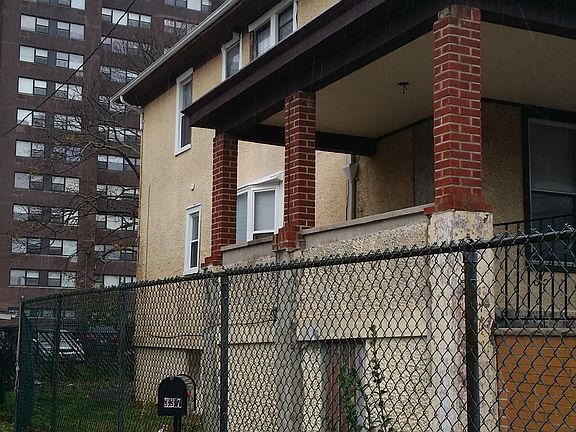 2nd image of 339 Beach 30th St