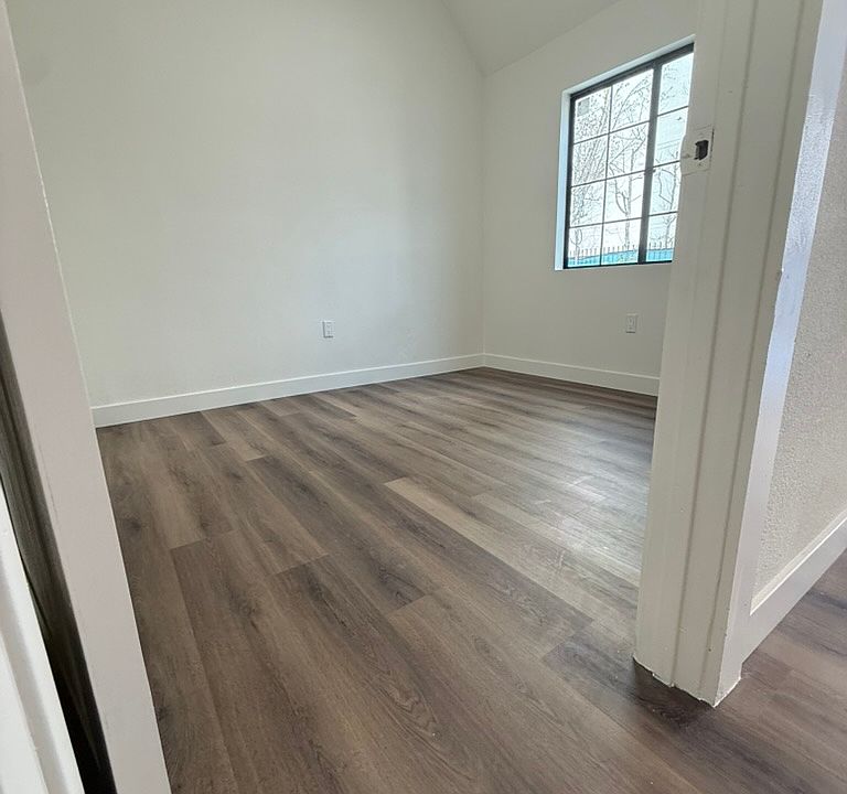 Bed room #1