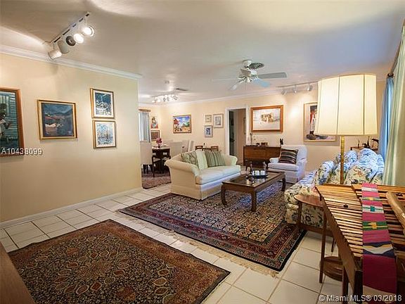 5th image of 15401 SW 82nd Ave