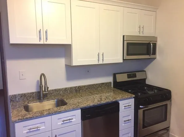 3400 N Nagle Ave APT 2S, Chicago, IL 60634