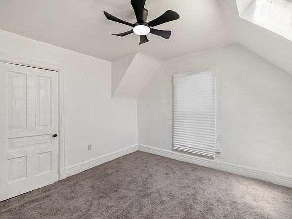 4th image of 242 Crocker Blvd #2